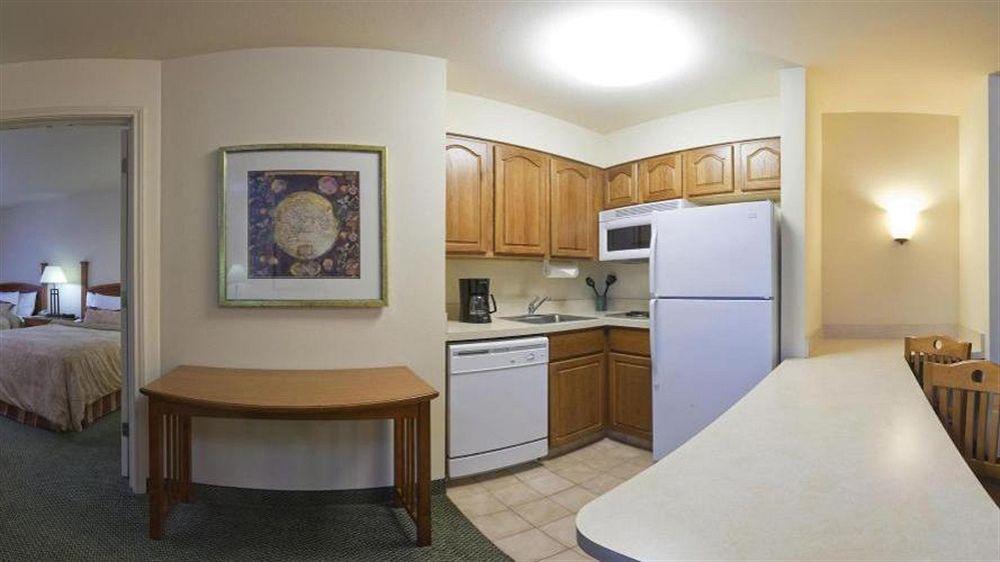 Staybridge Suites Corning By Ihg Экстерьер фото